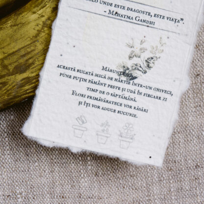 invitatii de nunta sau botez Odette plantabila realizata din hartie manuala cu seminte de flori estivale si sigiliu de ceara
